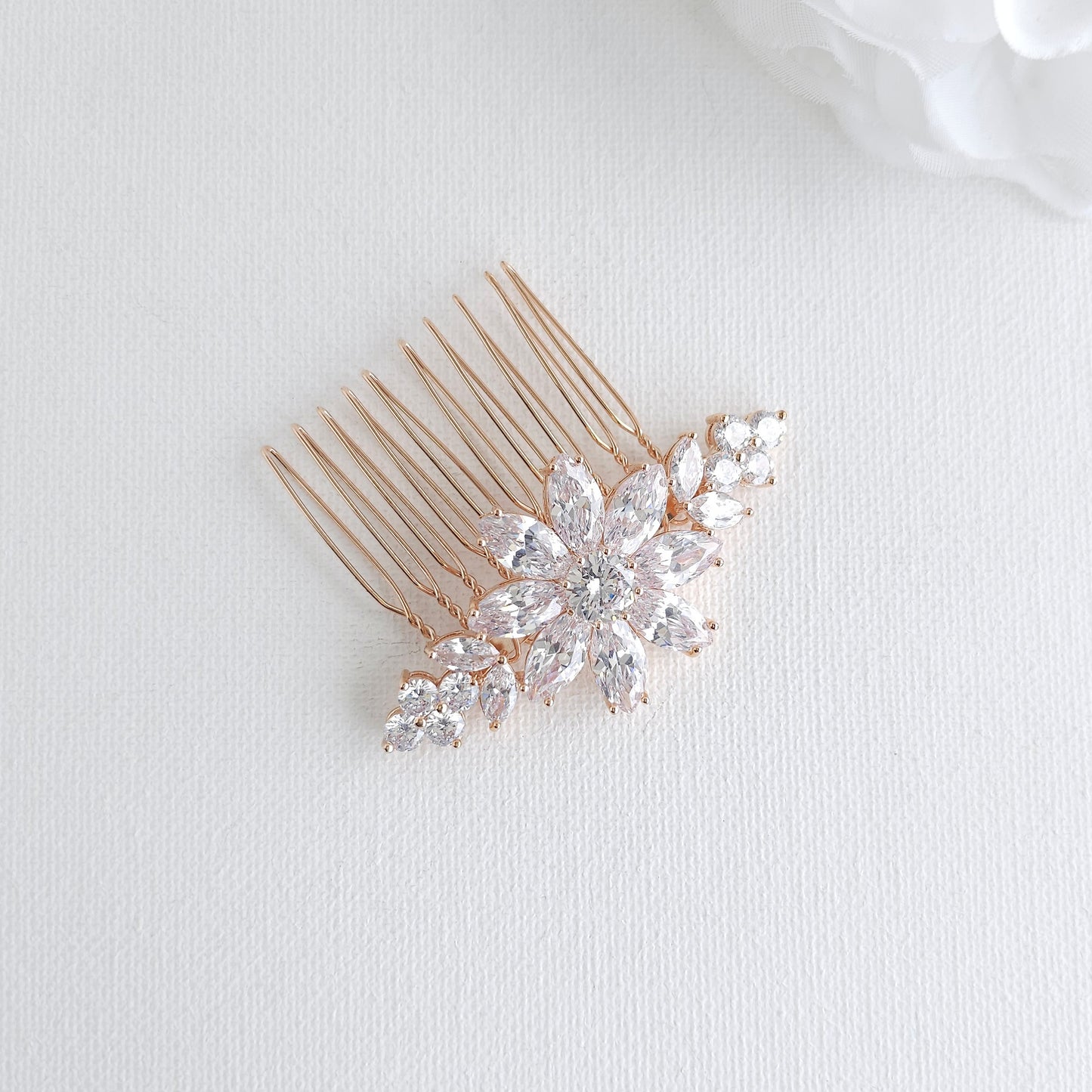 Dainty Silver Wedding Comb | Sparkling Cubic Zirconia Flower Hair Piece for Veil - Daisy
