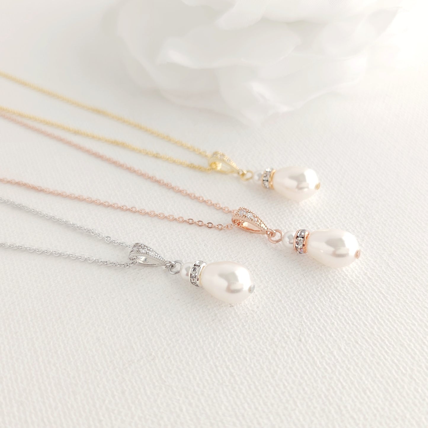Floral Pearl Jewellery Set: Elegant Teardrop Necklace and Earrings for Weddings & Occasions- Flora