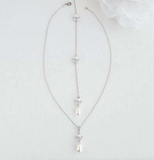 Minimalistic Wedding Necklace with Backdrop for Brides-Leila
