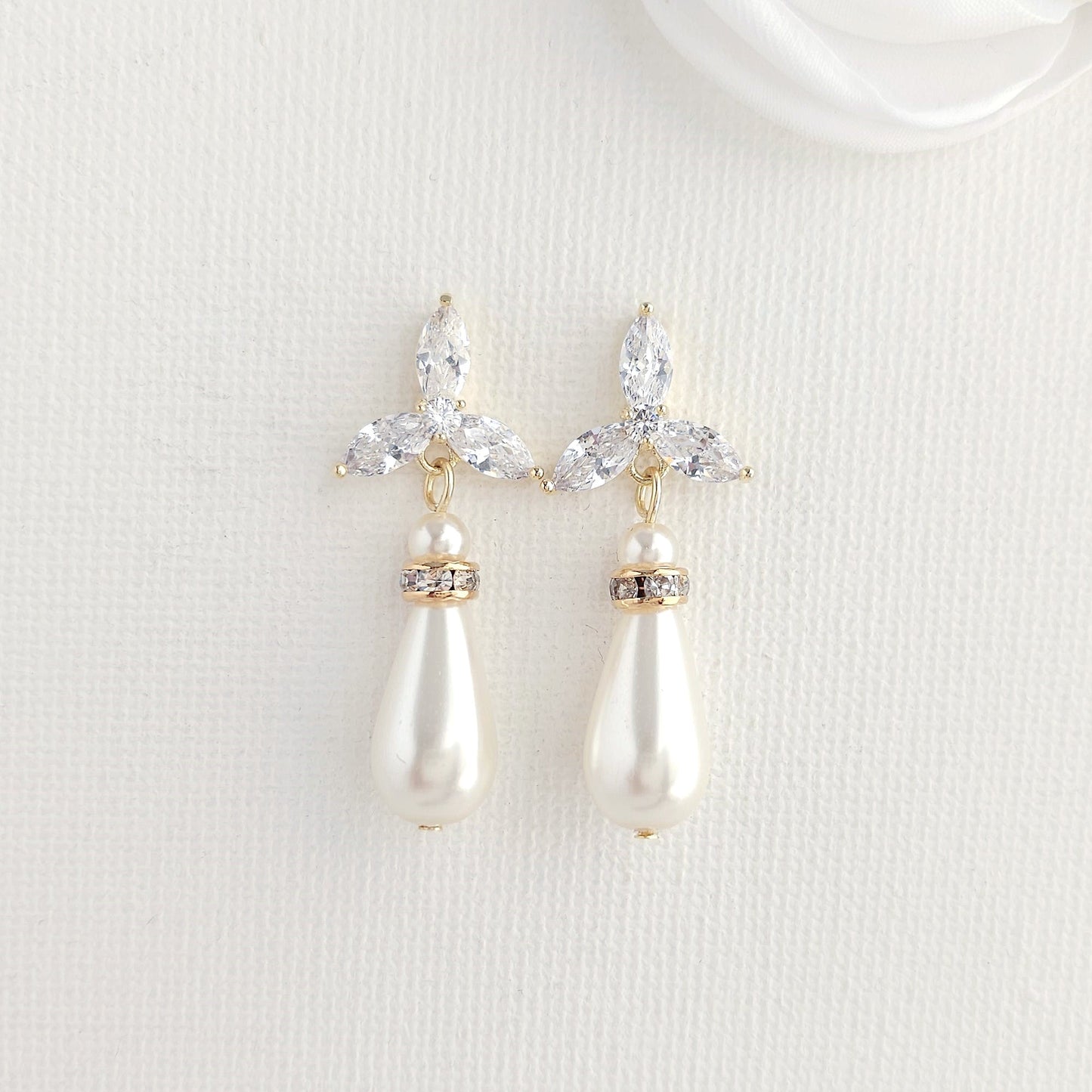 Simple Pearl Earrings for Weddings- Flora