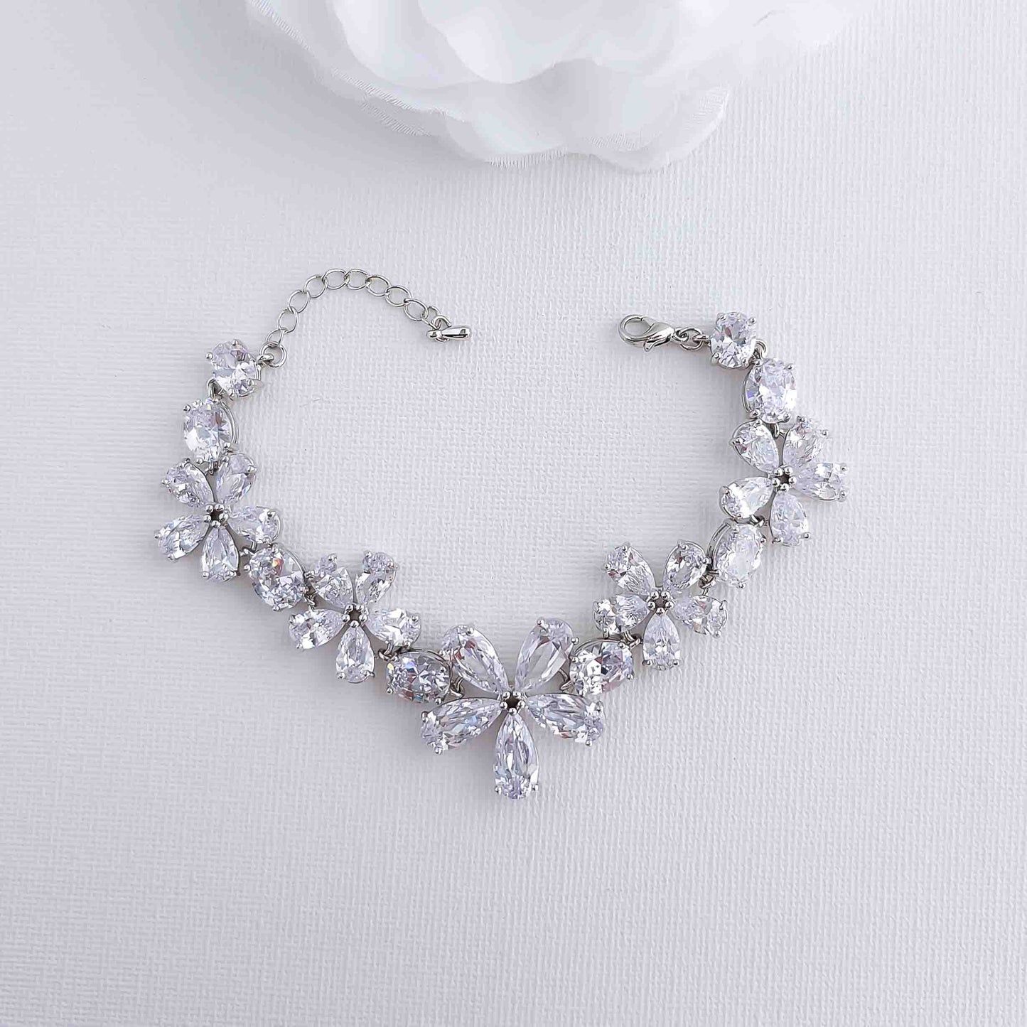 Flower Stud Earrings and Bracelet Set-Abelia
