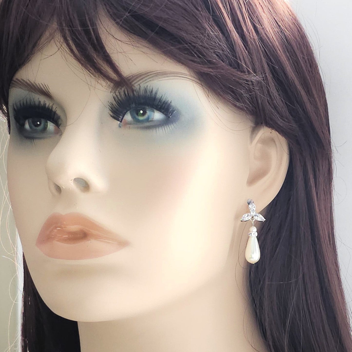 Elegant Pearl Weddings Earrings:For an Delicate Wedding Day Look- Flora