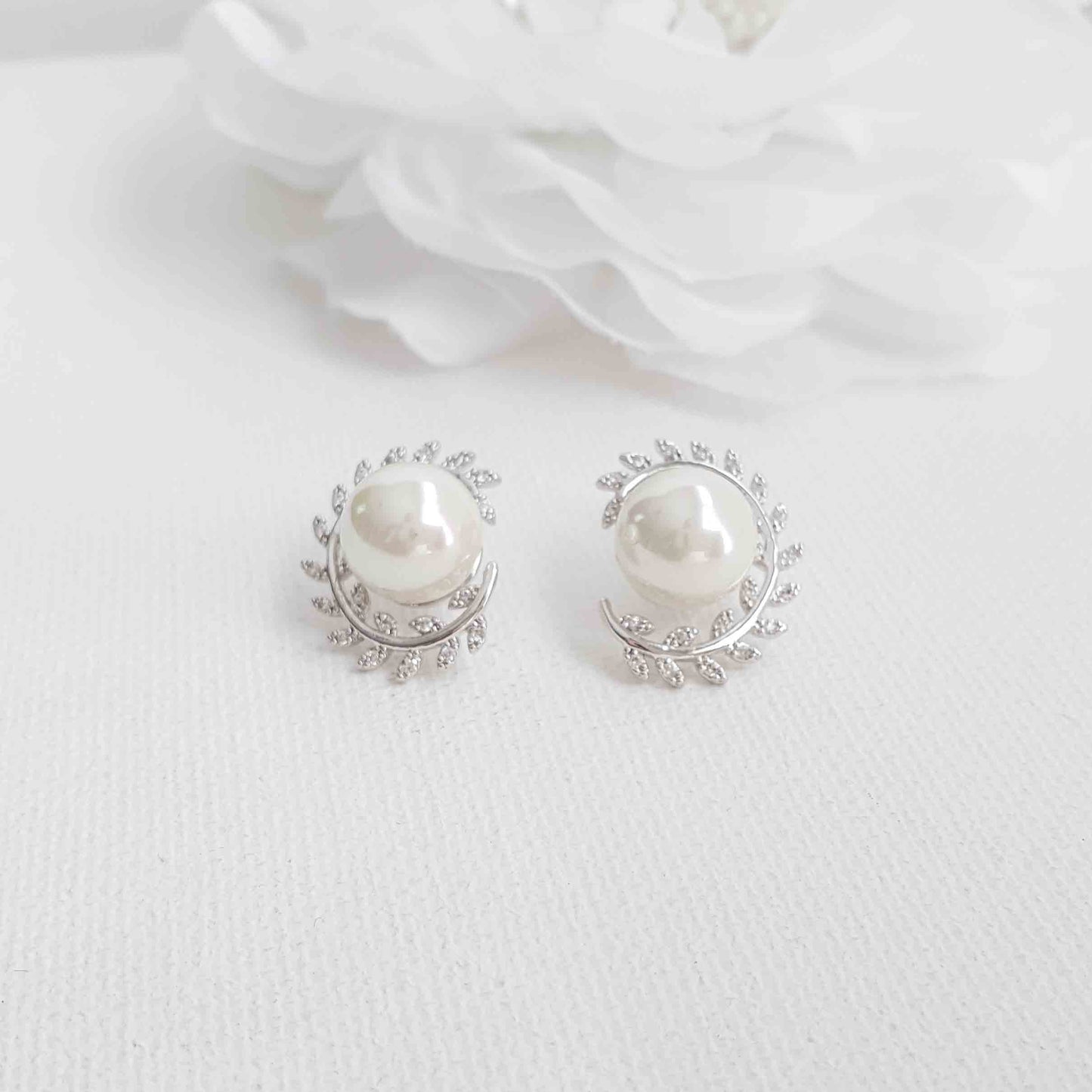 Leaf and Pearl Stud Earrings-Odell