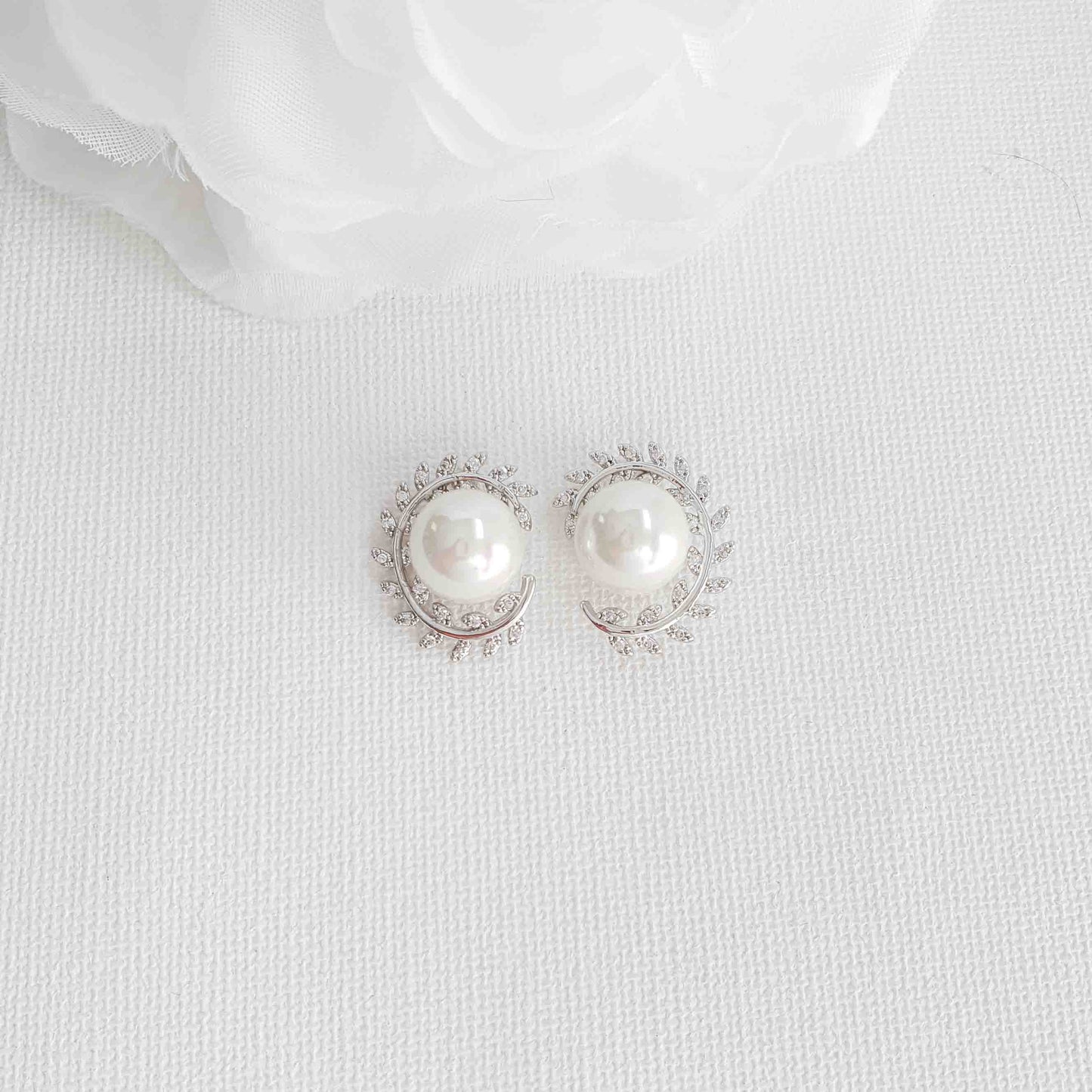 Leaf and Pearl Stud Earrings-Odell