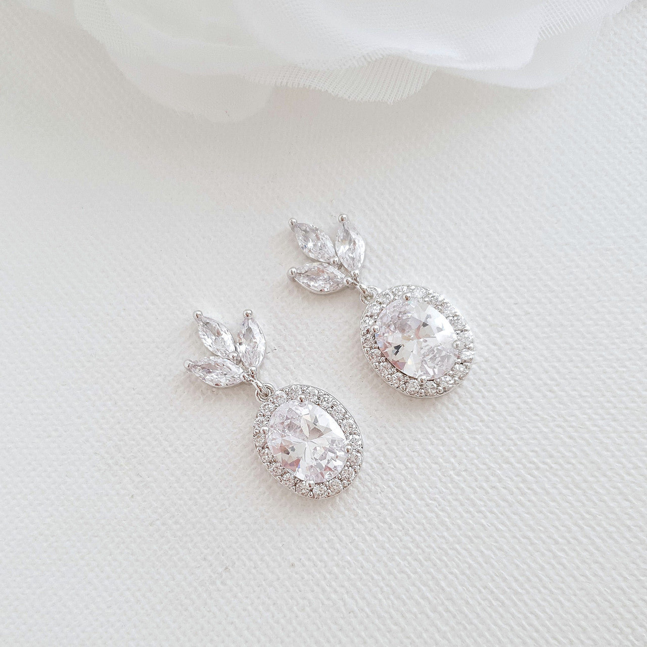 Small Bridesmaids Earrings in Silver- Emily