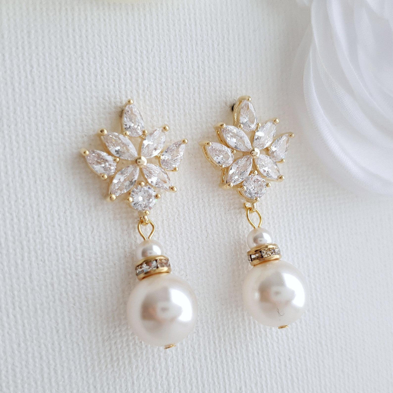 Bridal Drop Earrings Gold With Round Pearls-Rosa