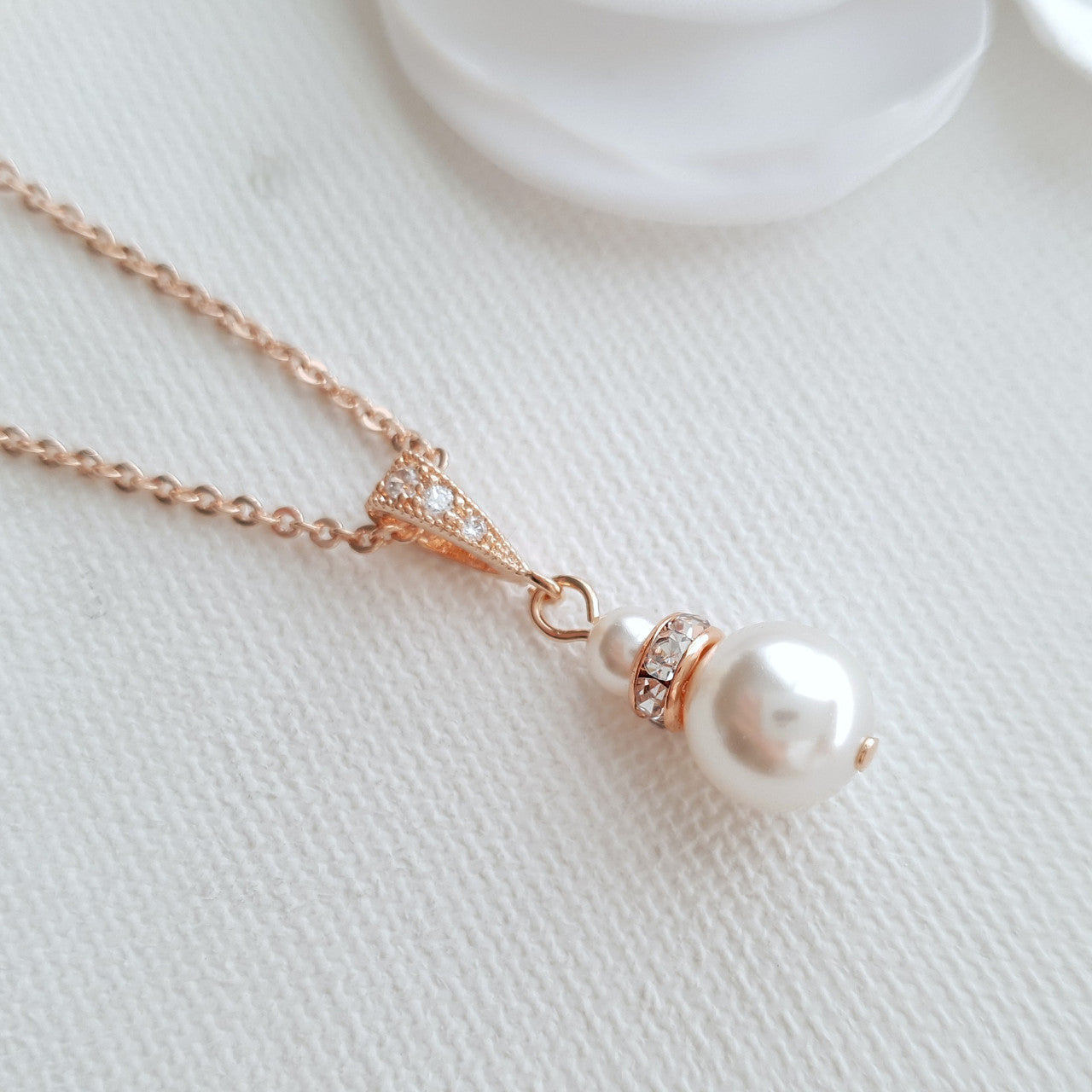 Single Pearl Necklace- Ava