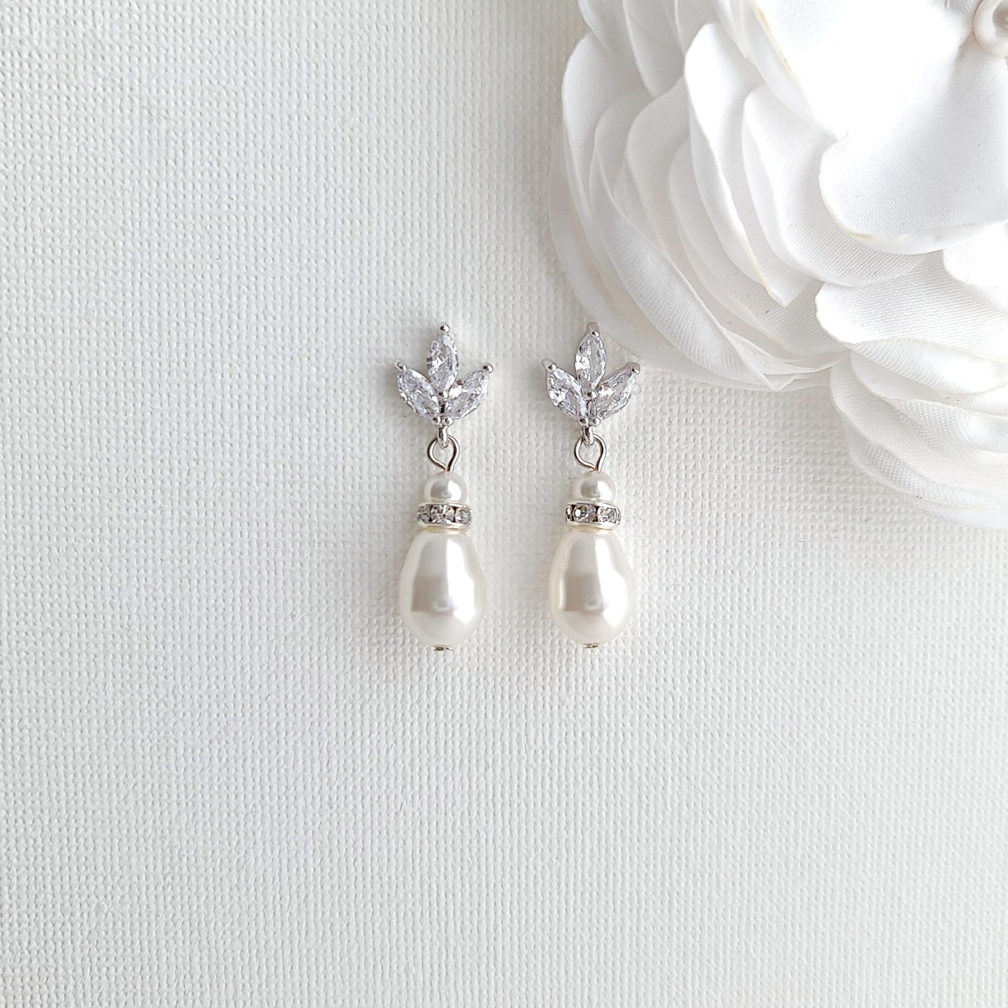 Pearl Necklace and Earrings Wedding Jewellery Set- Katie