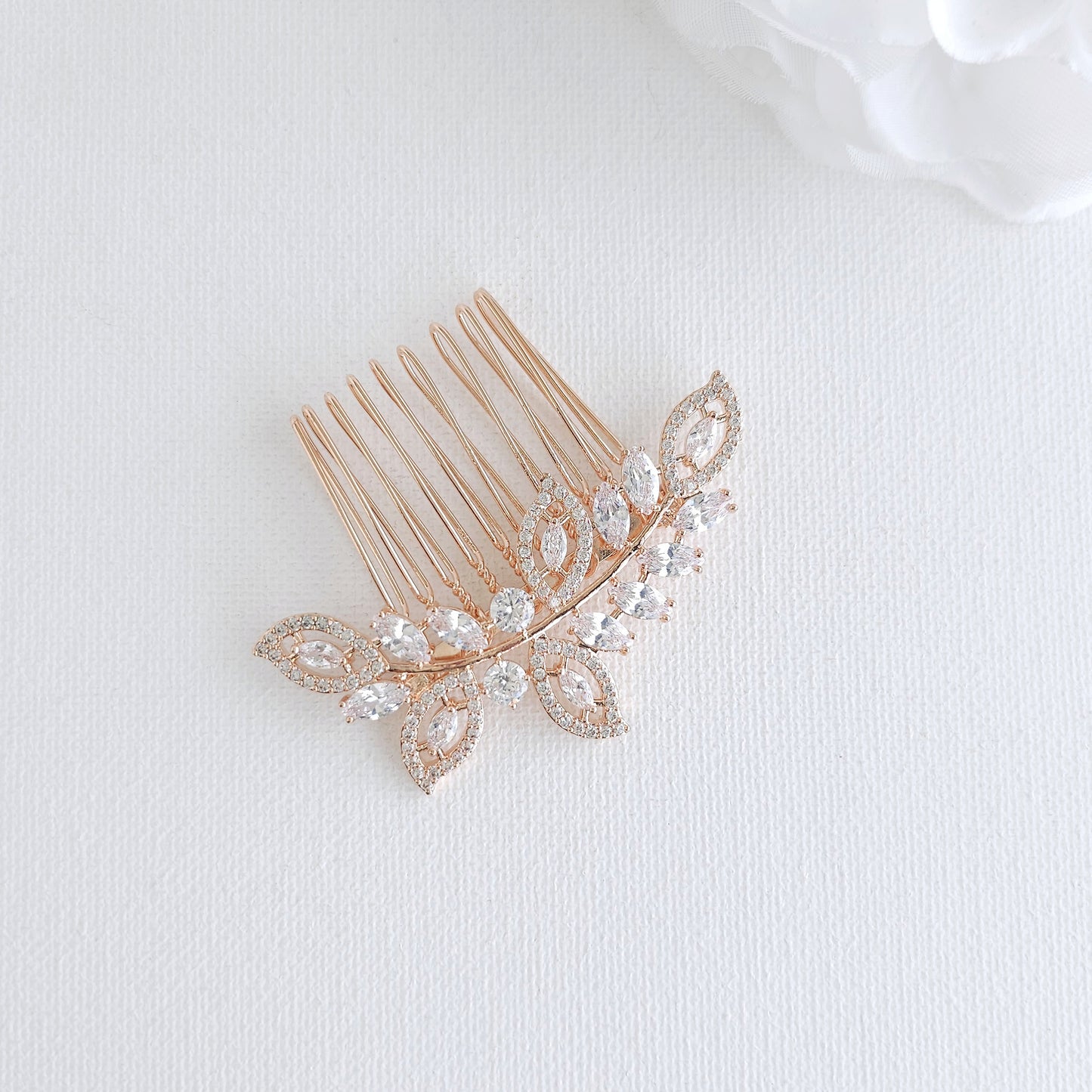 Gold Leaf Hair Comb: Modern Design for a Timeless Classic Bridal Look– Kerry