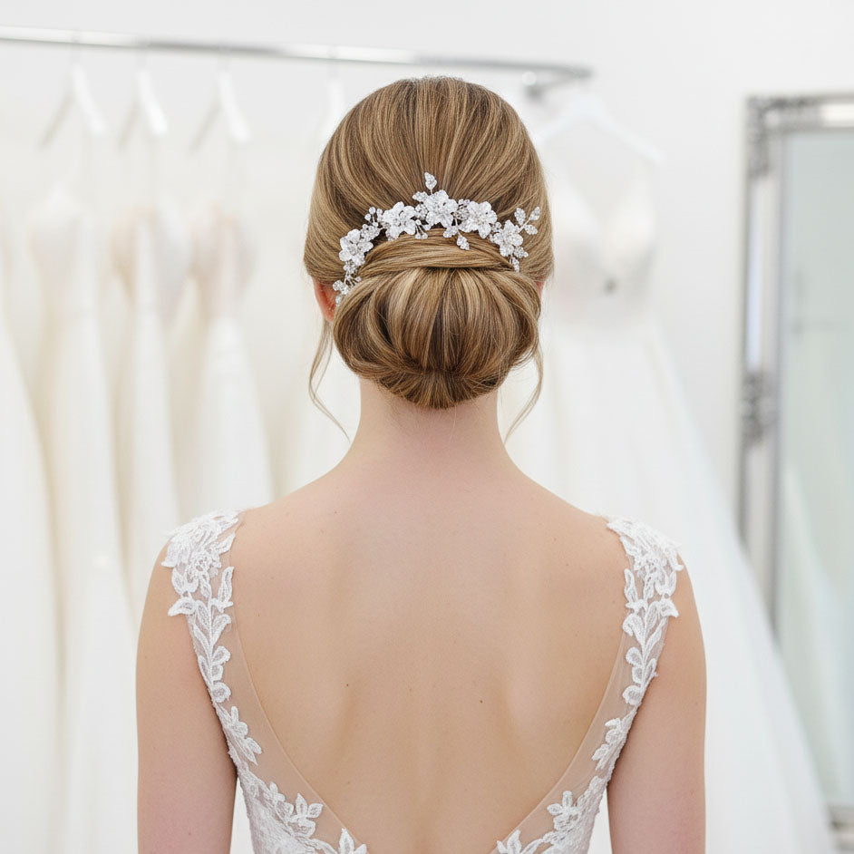 Gold Floral Hair Comb | The Perfect Centerpiece for a Cohesive Gold Theme - Gardenia