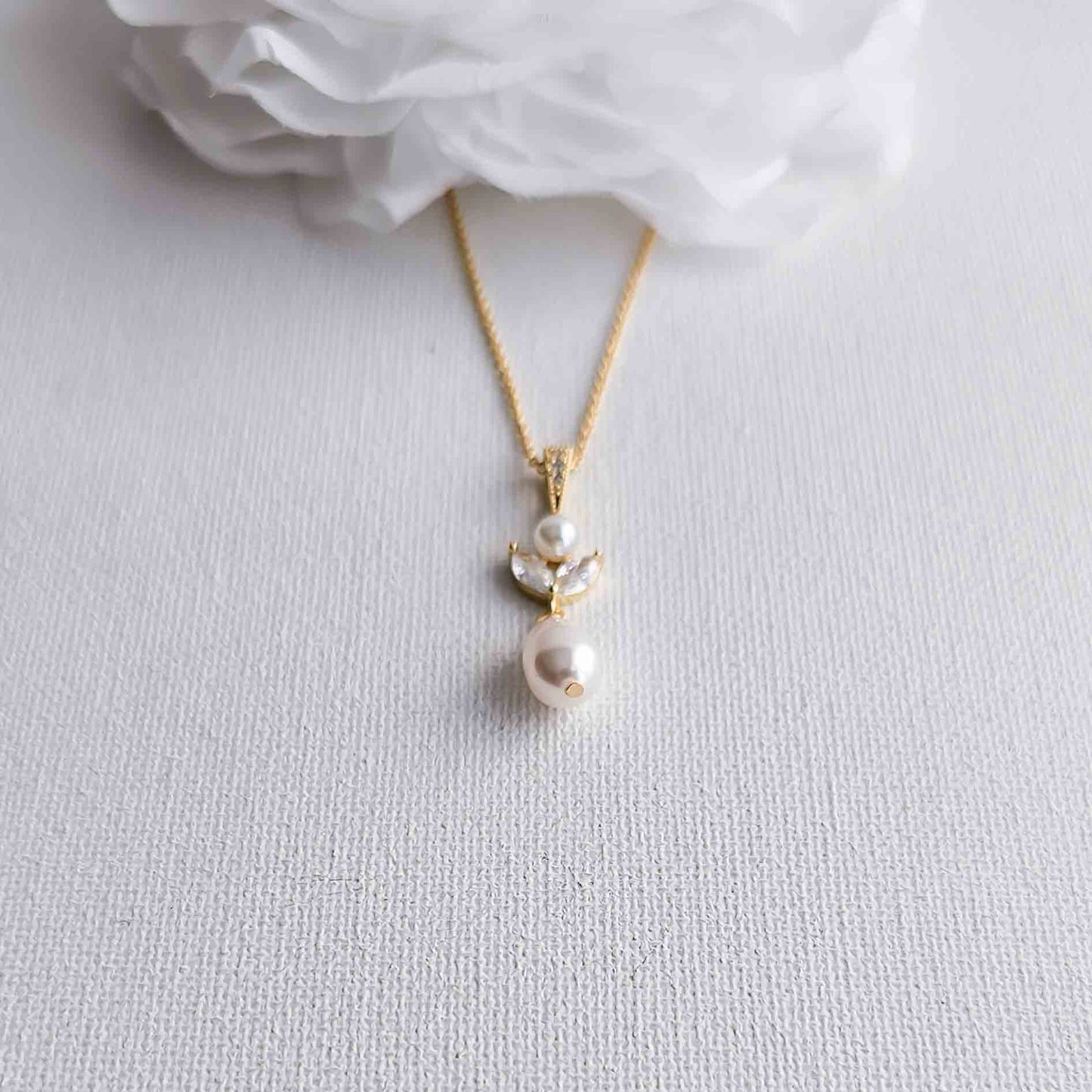 Gold Teardrop Pearl Pendant Necklace - Leila