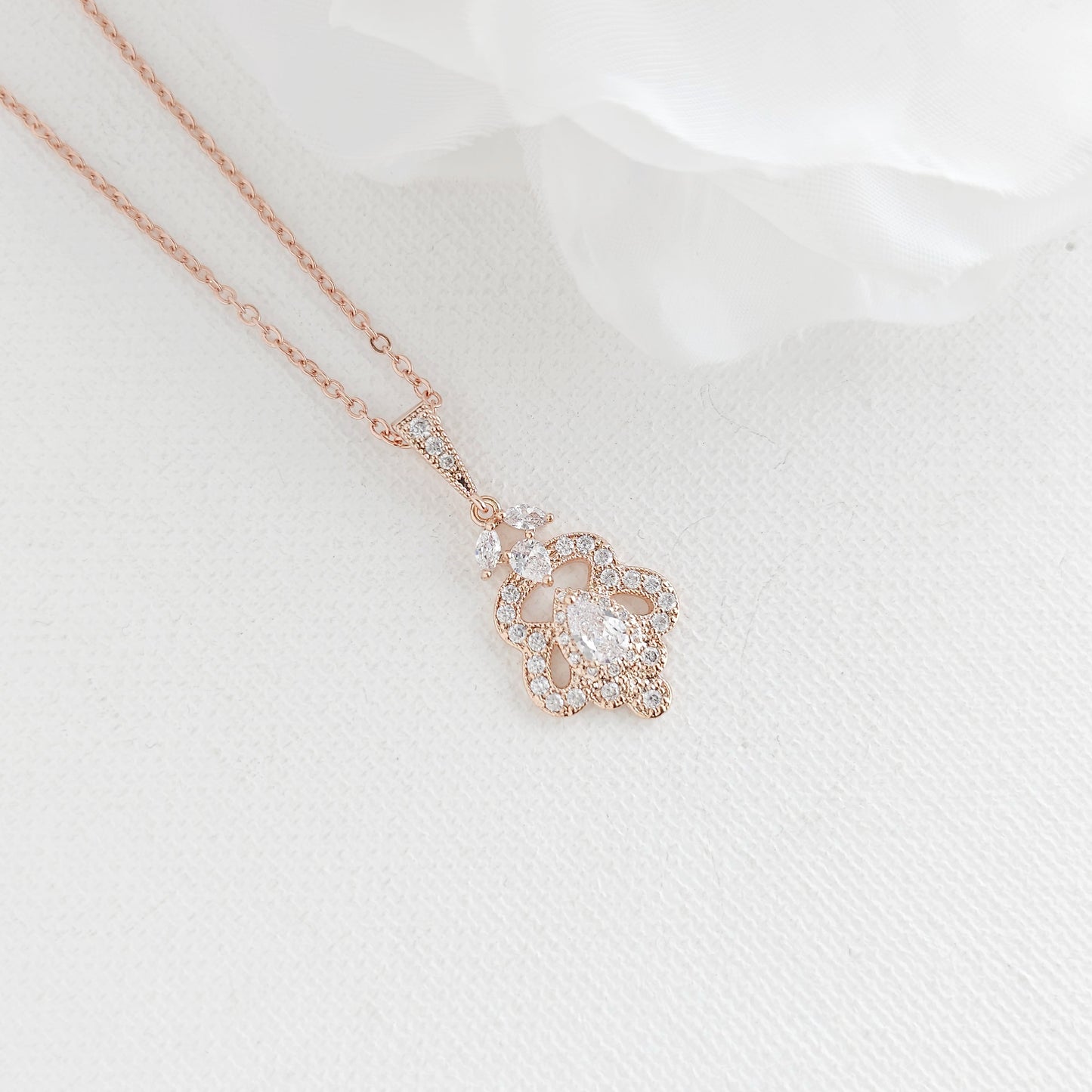 Rose Gold Retro Vintage Jewellery Set (Earrings & Necklace) - Norma