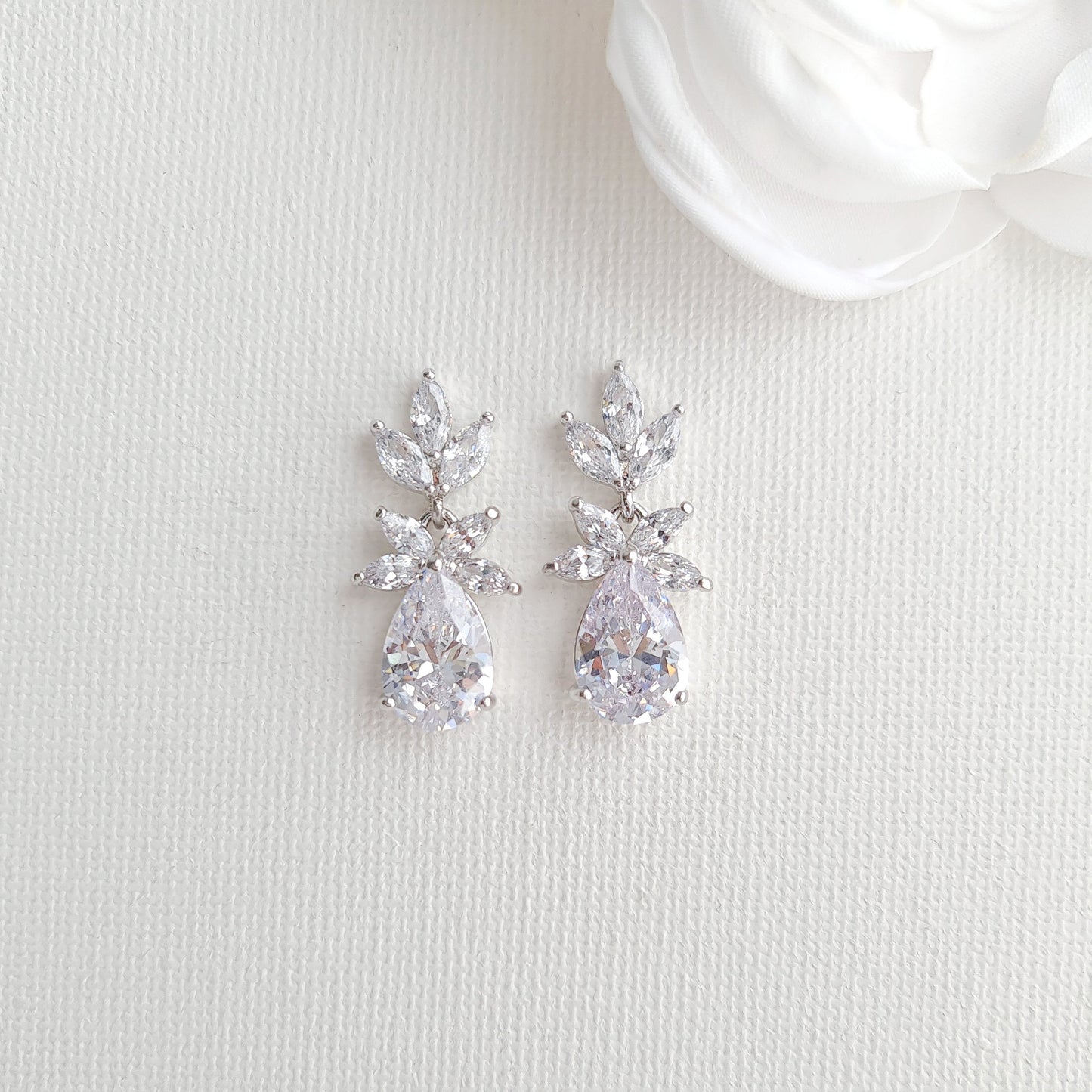 Simple Leaf Bridal Earrings and Necklace Set with Short Backdrop-Stella