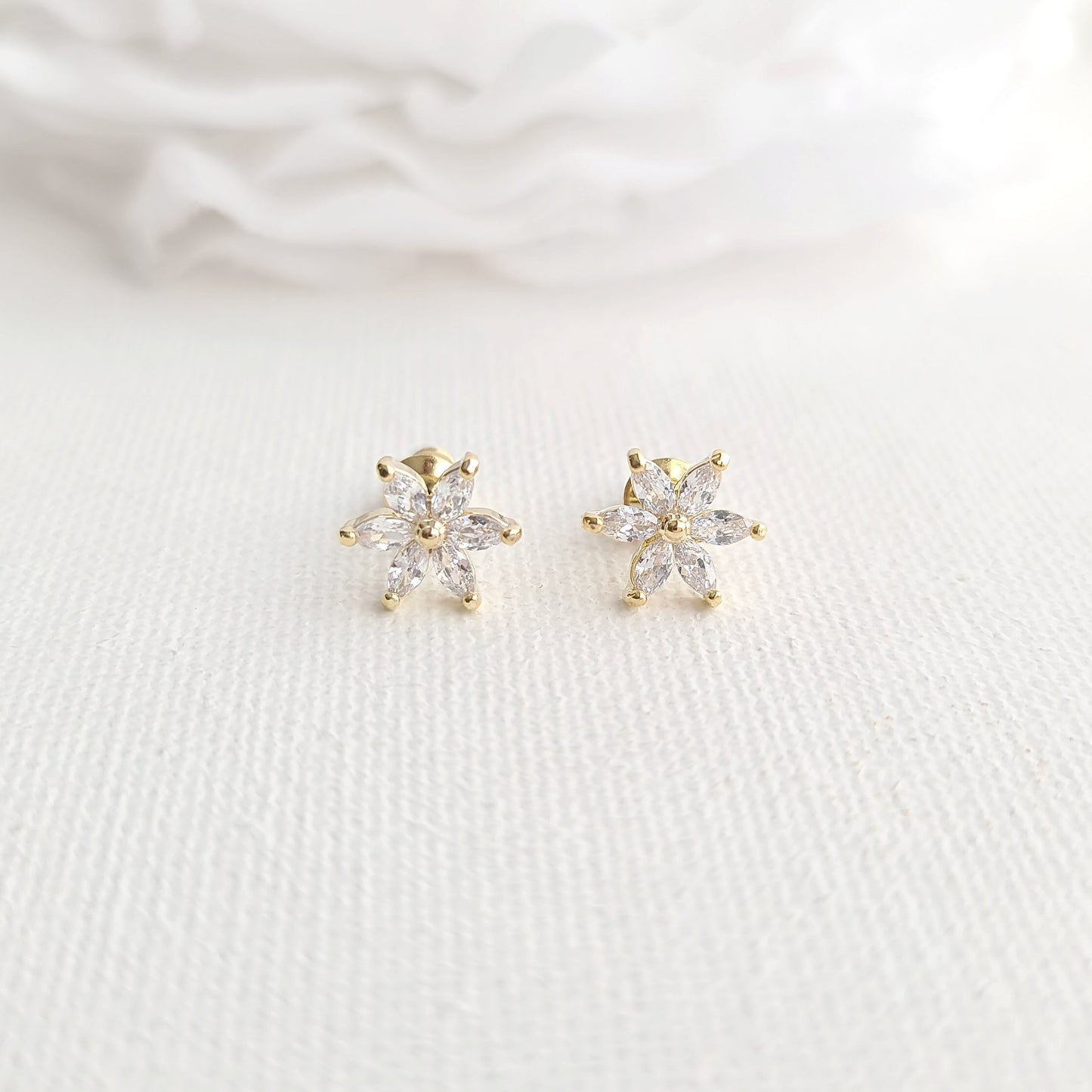 Sparkling Flower Stud Earrings-Trisha