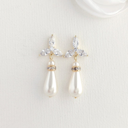 Flower Pearl Earrings for Brides- Flora