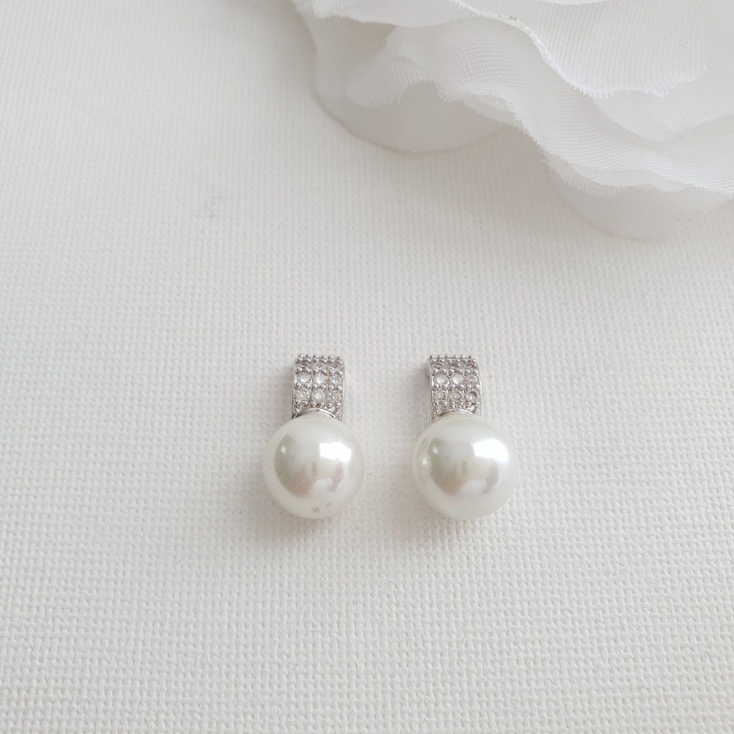 Freshwater Pearl Stud Earrings Claudia