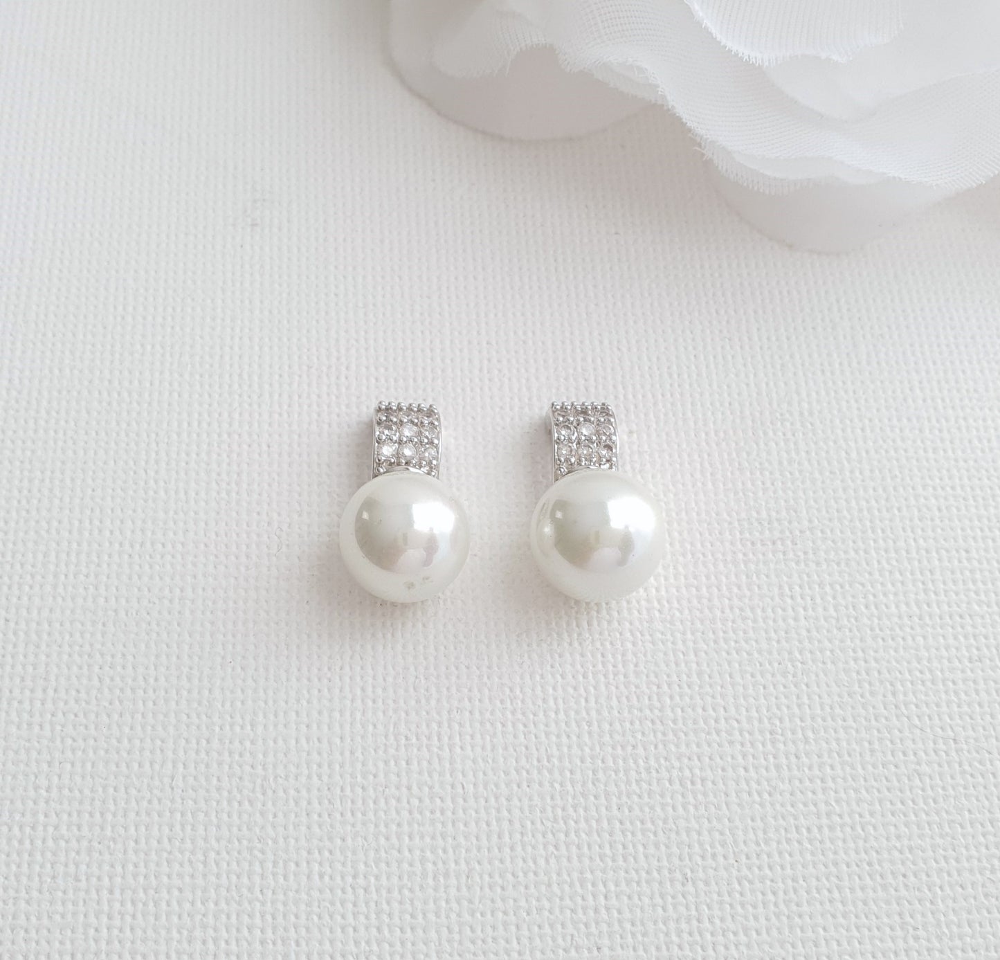 Freshwater Pearl Stud Earrings Claudia