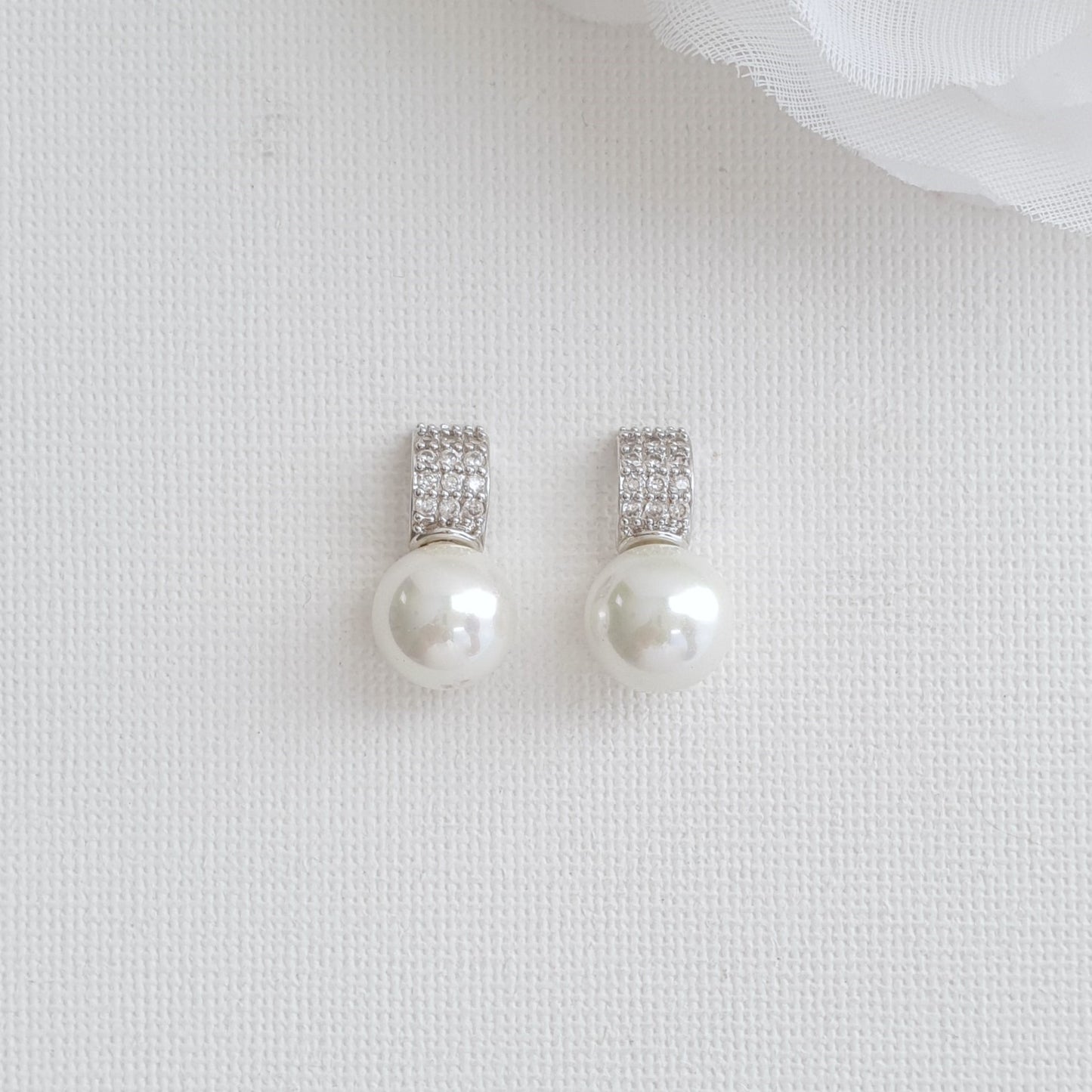 Freshwater Pearl Stud Earrings Claudia