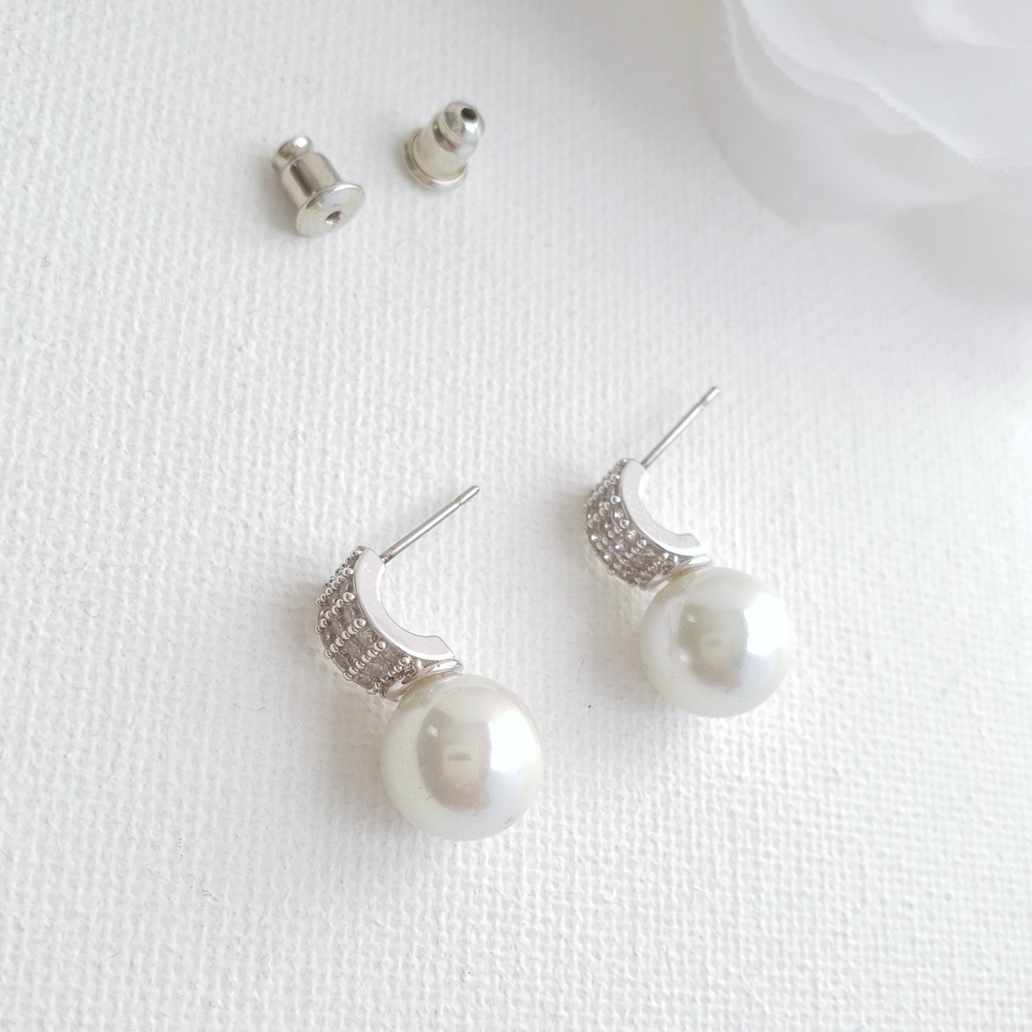 Freshwater Pearl Stud Earrings Claudia