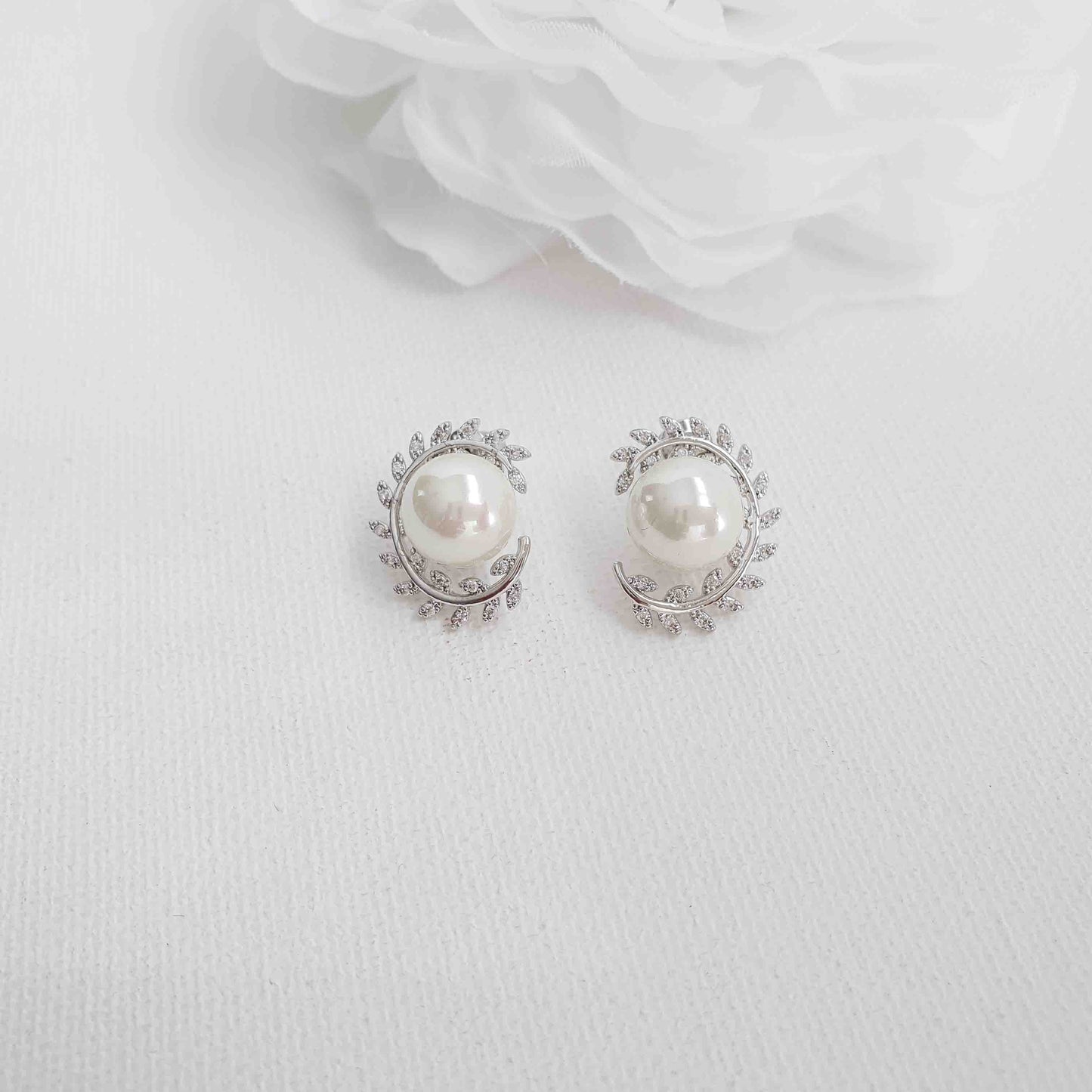 Leaf and Pearl Stud Earrings-Odell