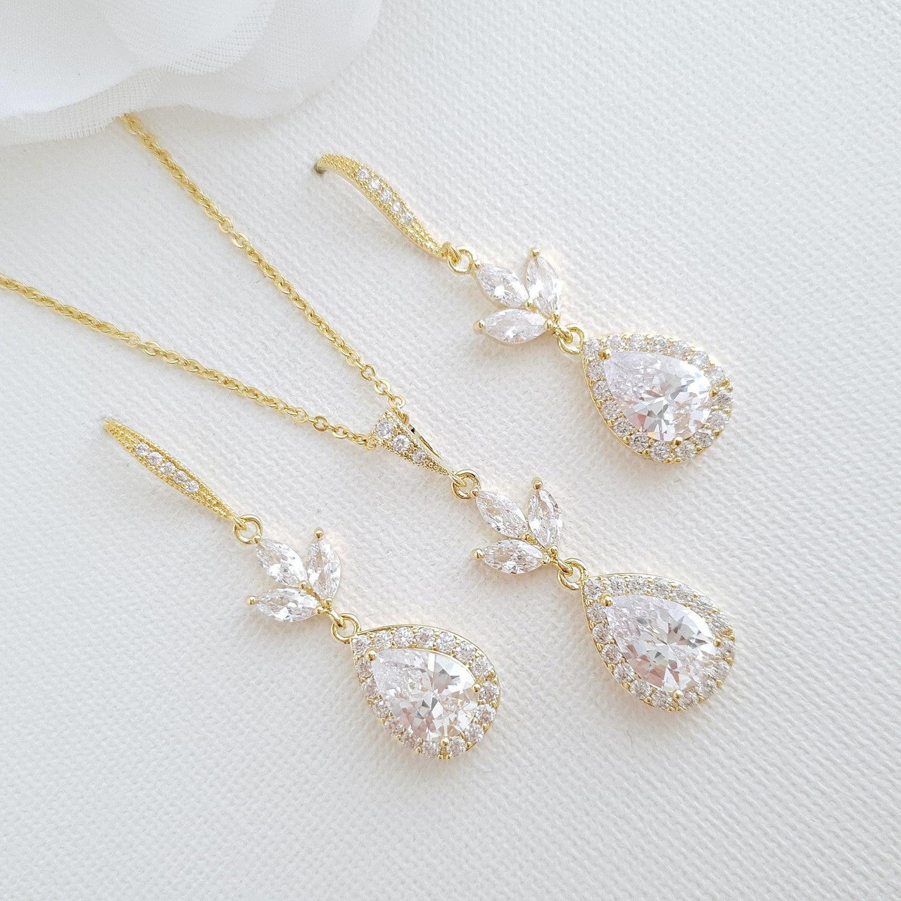 14K Yellow Gold Necklace and Earrings Set for Brides-Lotus