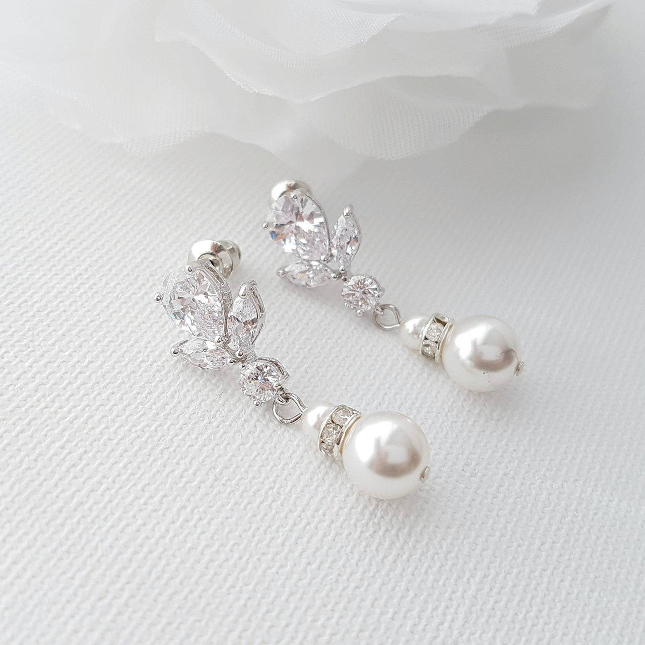 Pearl Bridal Earrings Silver- Nicole