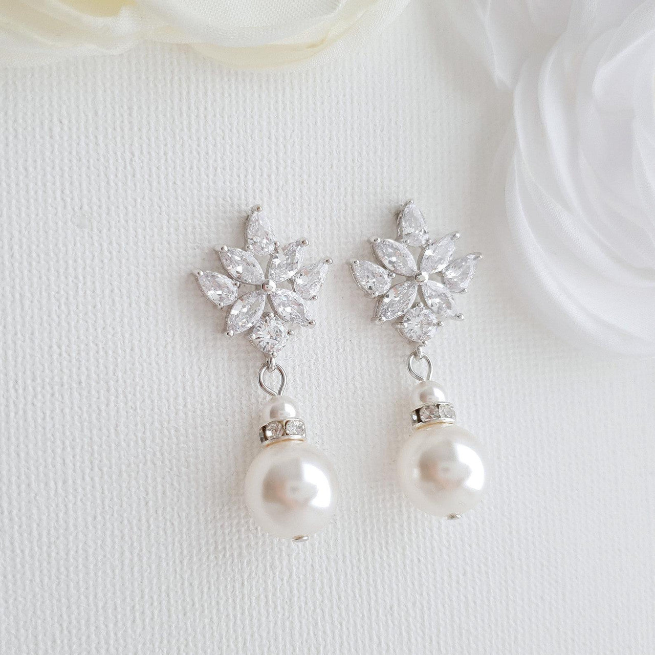 Wedding Drop Earrings in Rose Gold & Round Pearls- Rosa