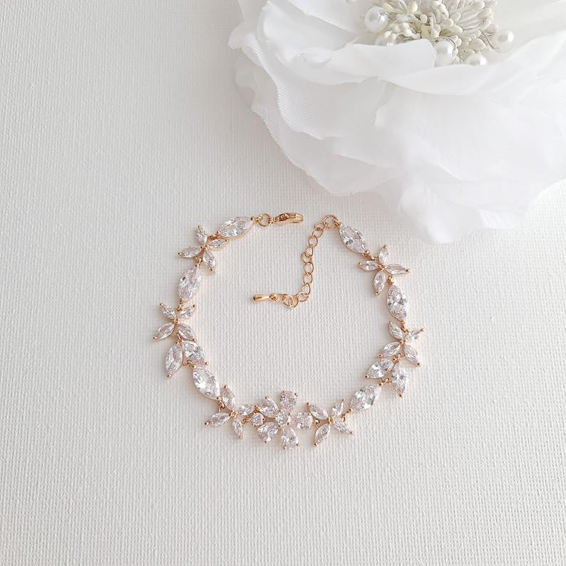 Gold Bridal Bracelet in Flower Design Made of Cubic Zirconia-Daisy