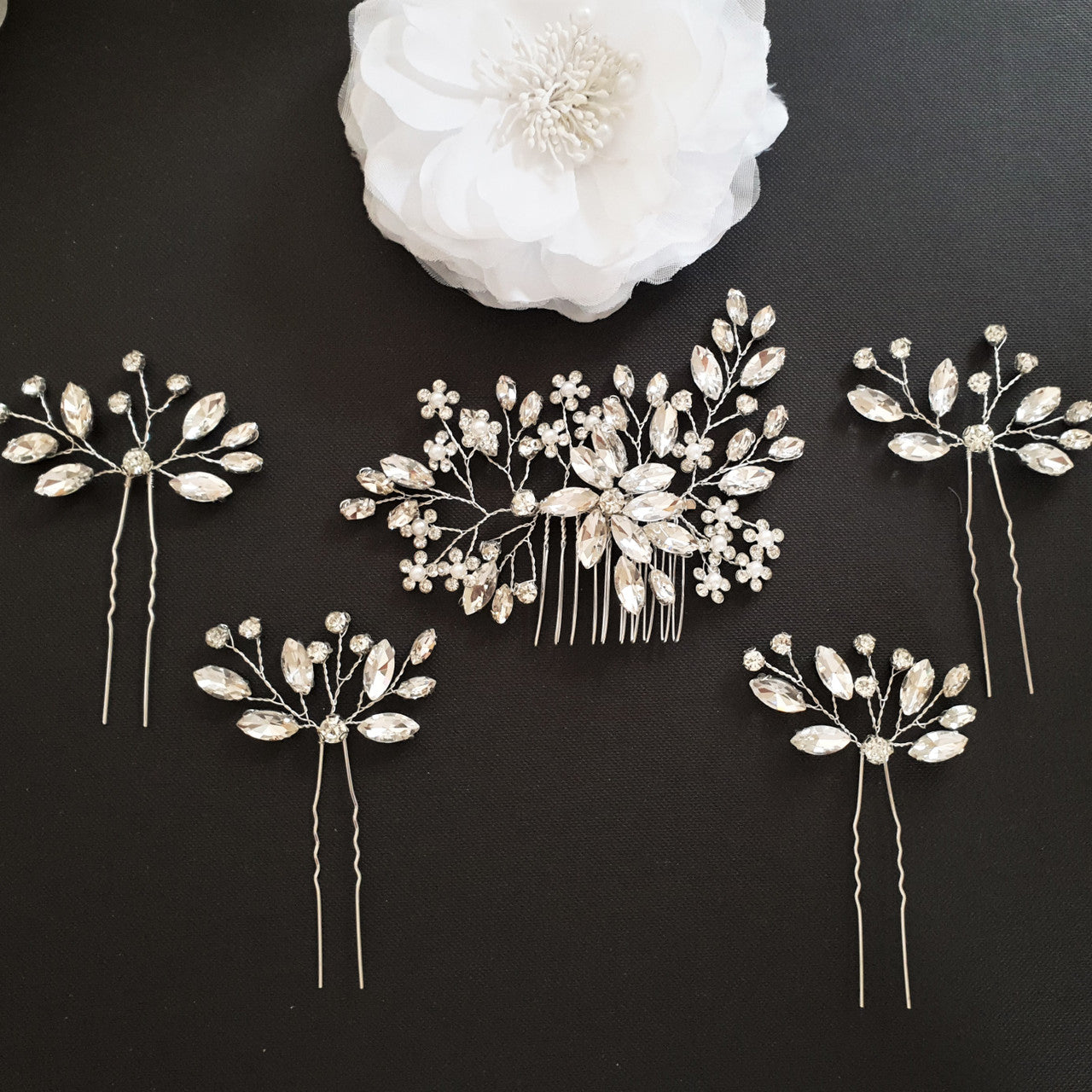 Modern minimalist leaf wedding hair pins. Hairpins for ponytail