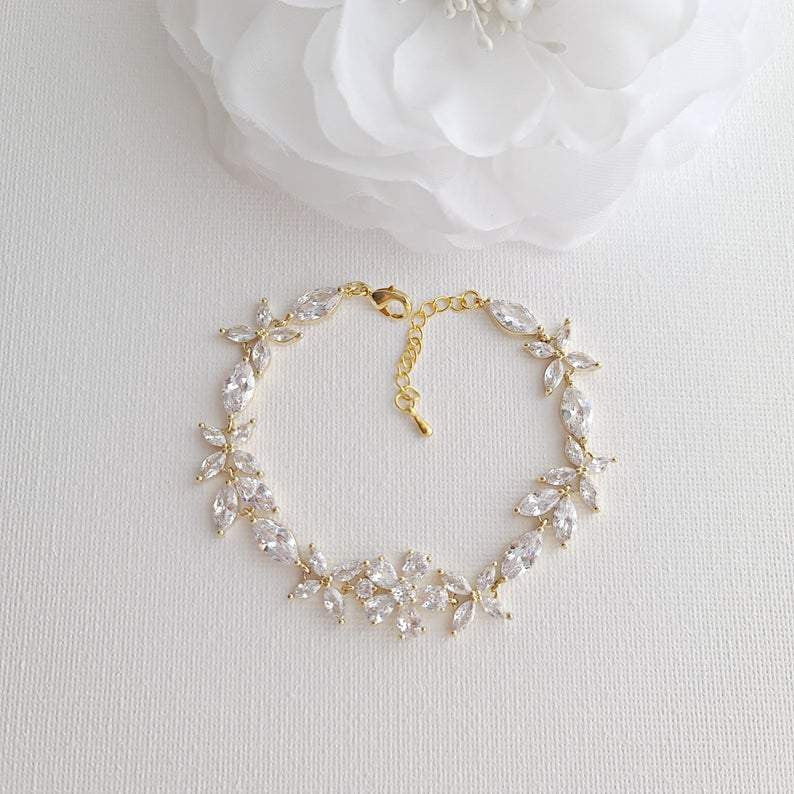 Gold Bridal Bracelet in Flower Design Made of Cubic Zirconia-Daisy