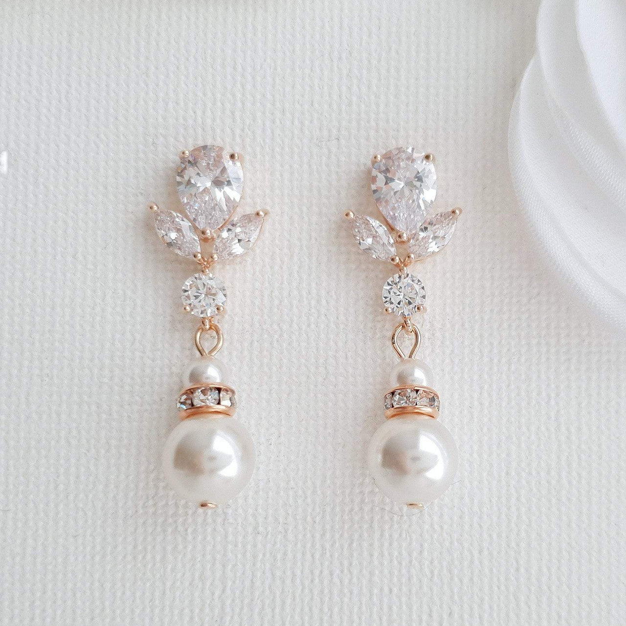 Pearl Bridal Earrings Silver- Nicole