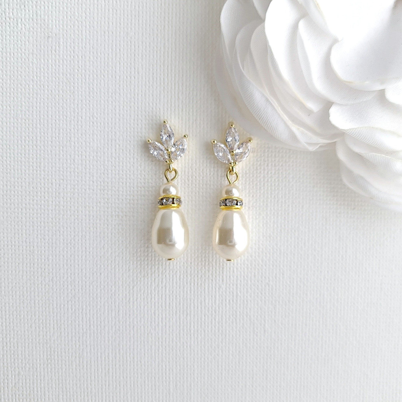 Pearl Necklace and Earrings Wedding Jewelry Set- Katie