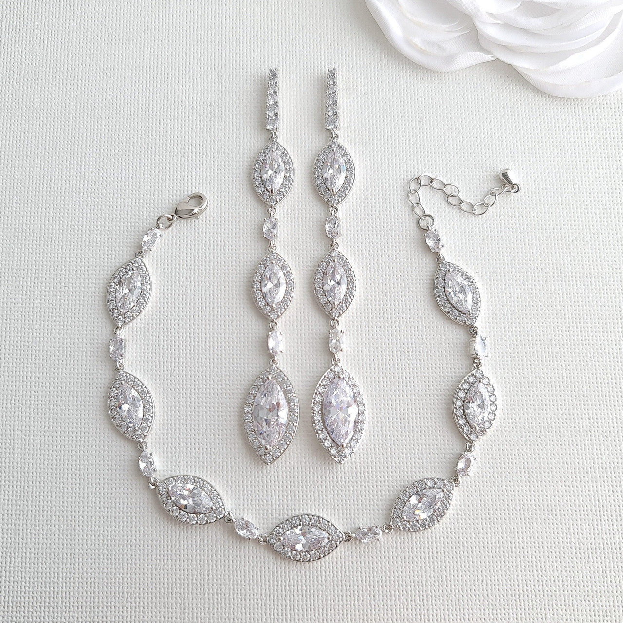 Jewellery Set with Long Drop Earrings and Bracelet- Harriet