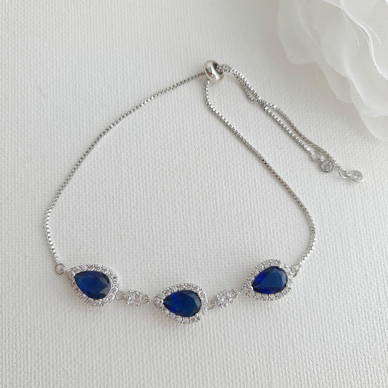 Simple Blue Bracelet in Gold for Weddings-Aoi