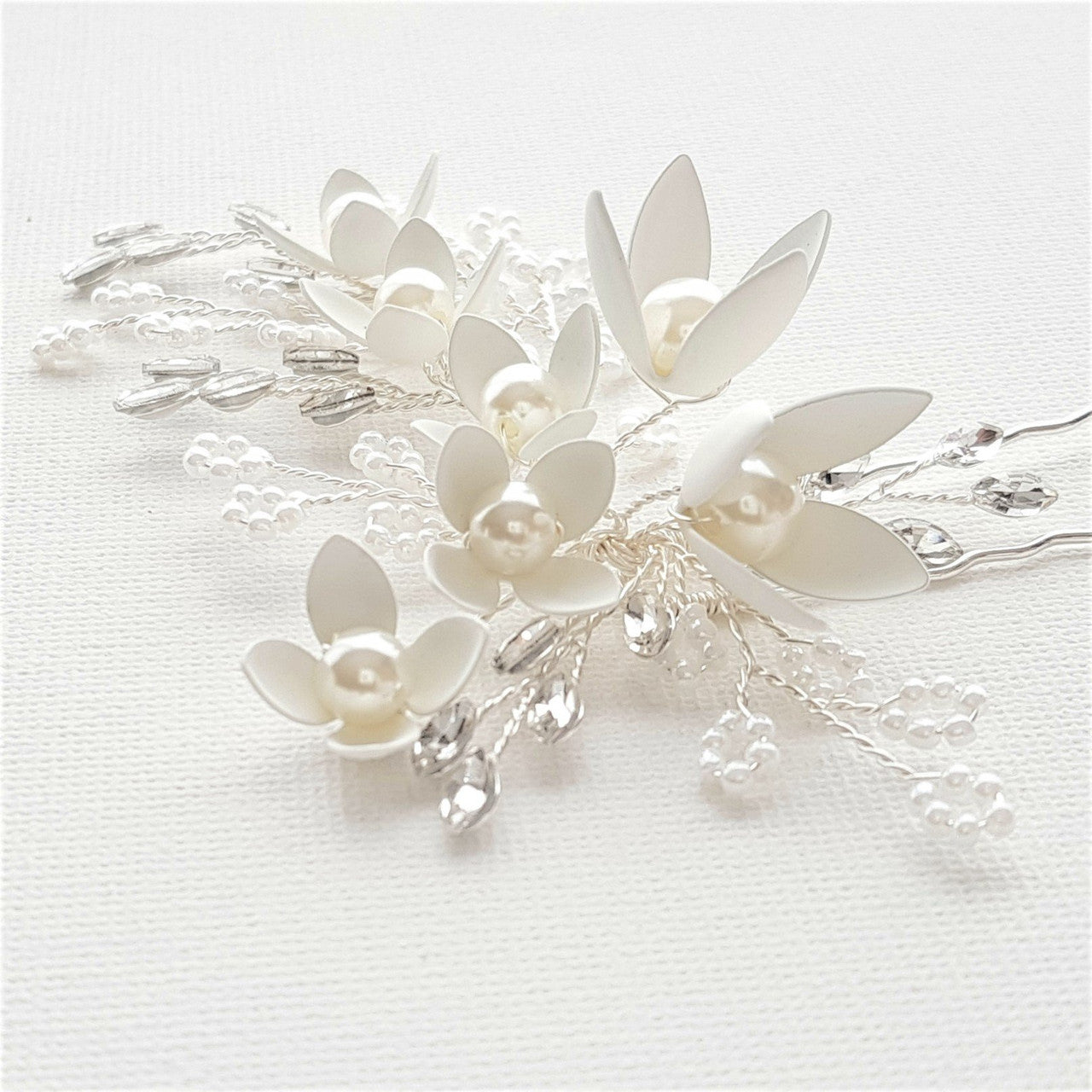 Small White Flowers Bridal Hair Pins With Pearls- Iris