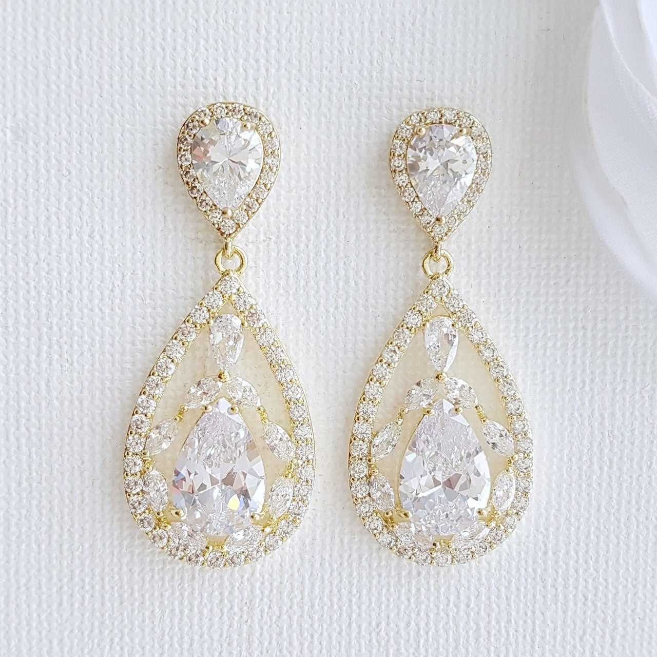 White Pearl Clip on Bridal earrings for a wedding | Bish Bosh Becca