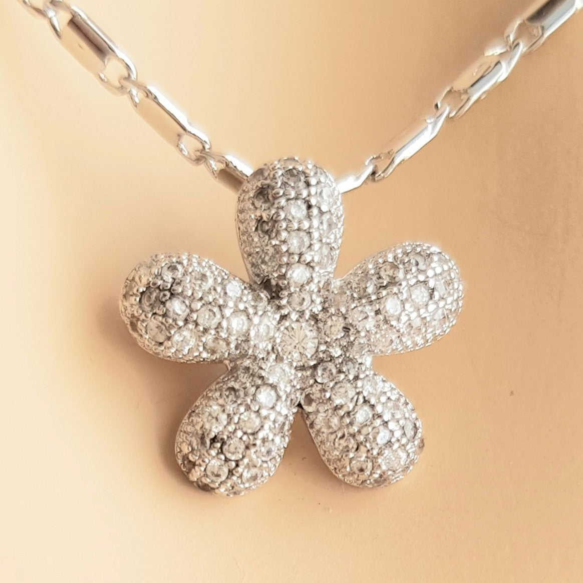 Small Flower Necklace-Bloom